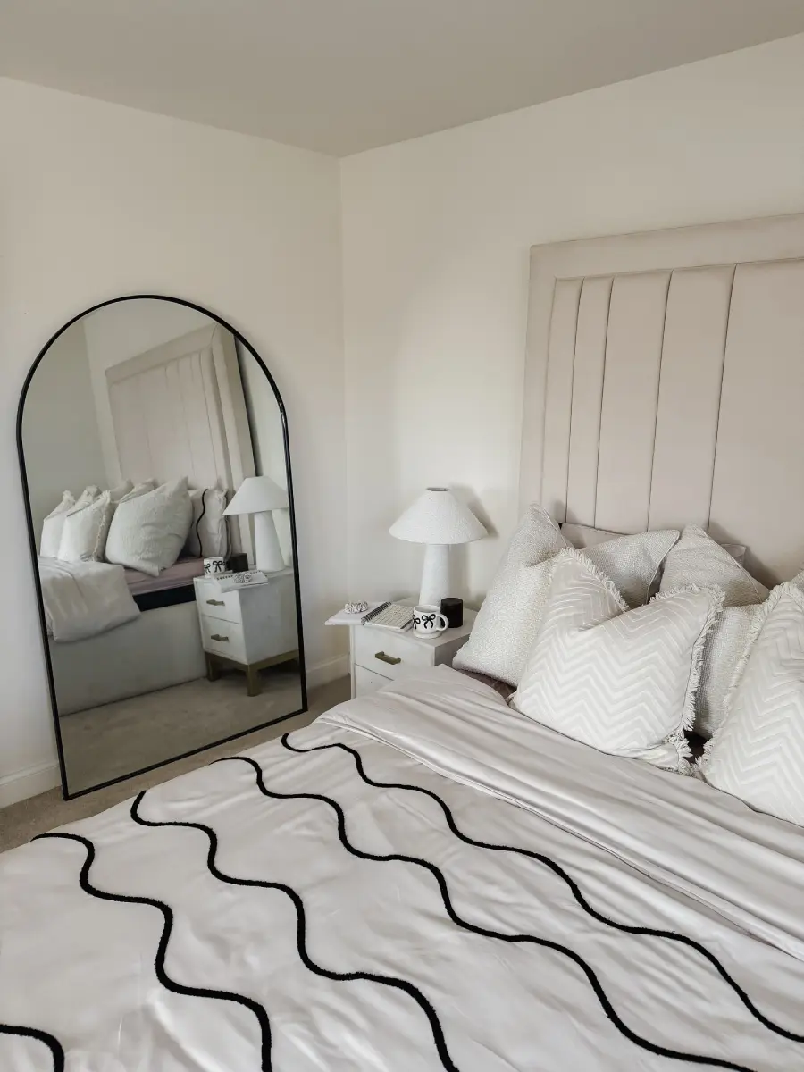 bedroom mirror ideas