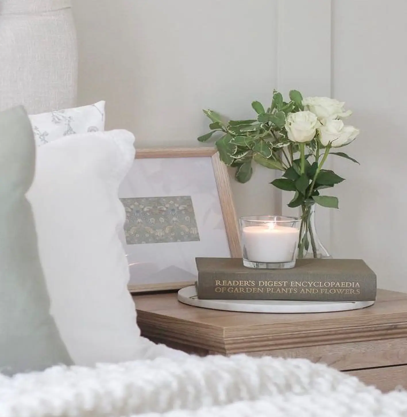 bedside table decor