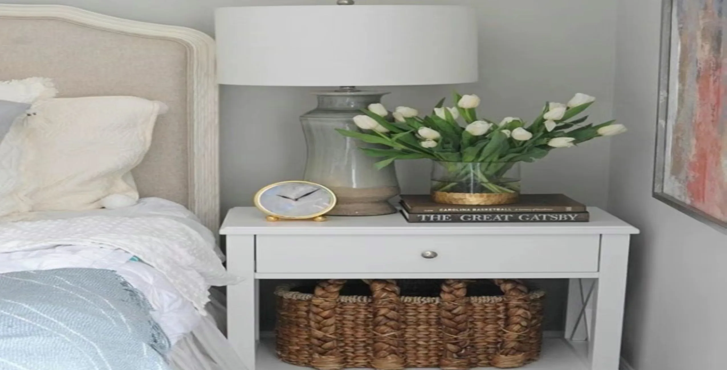 bedside table decor