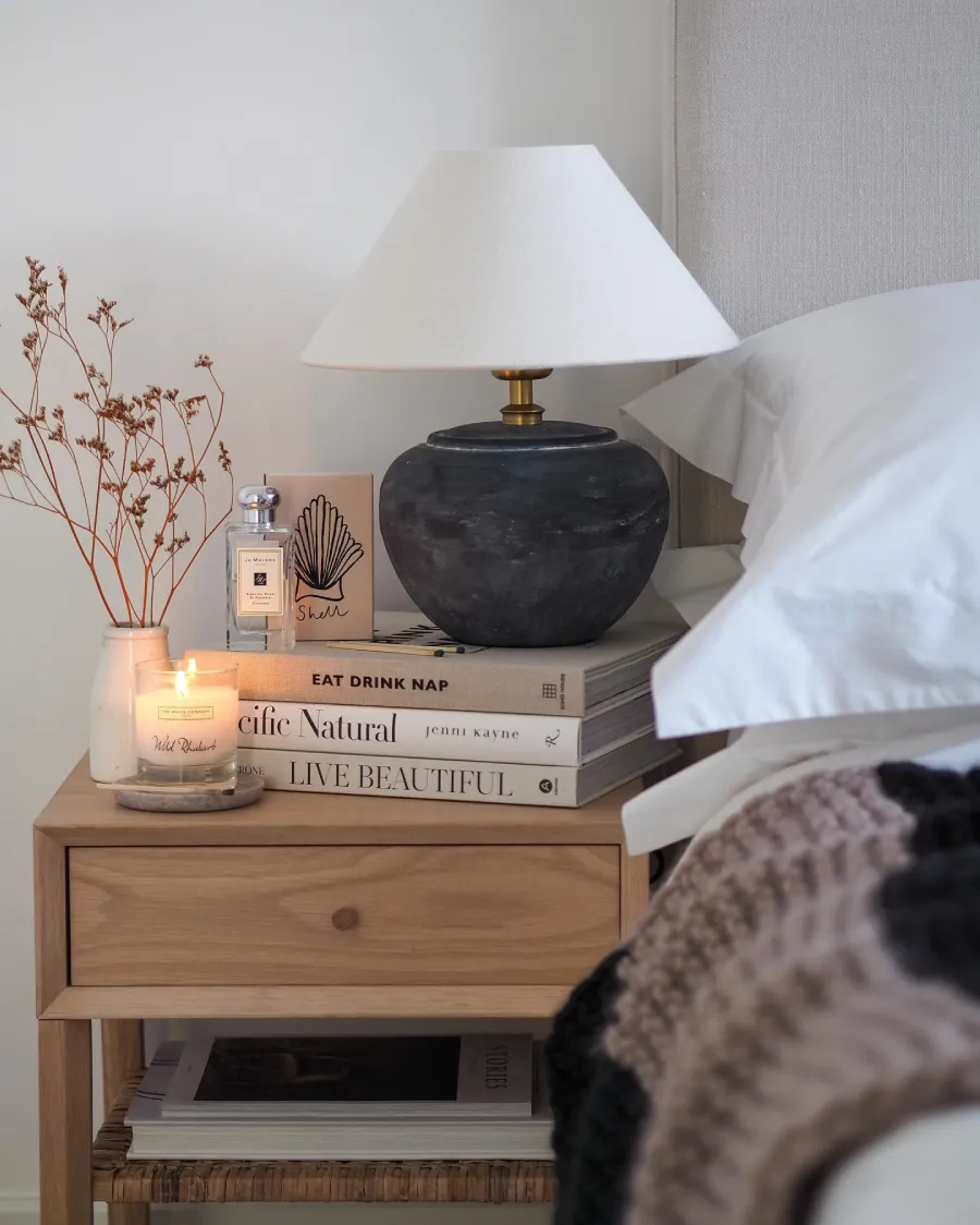 bedside table decor