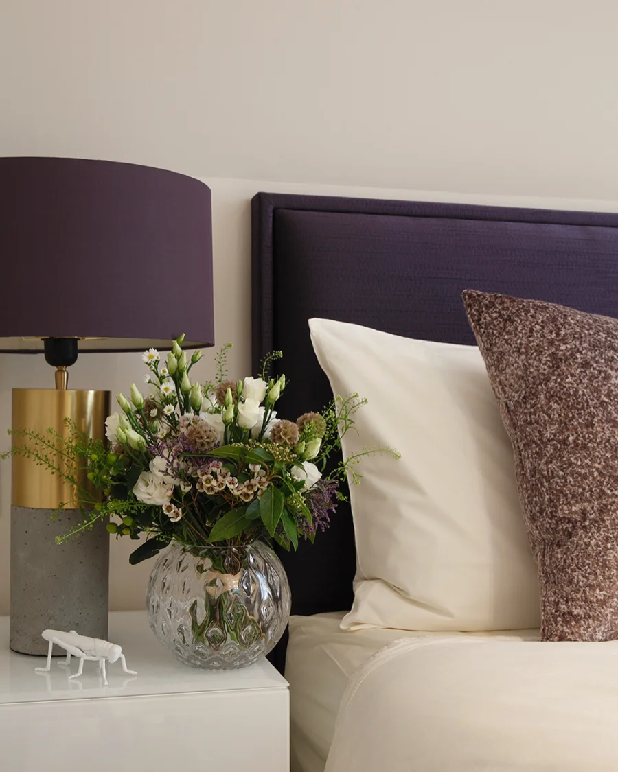 bedside table decor