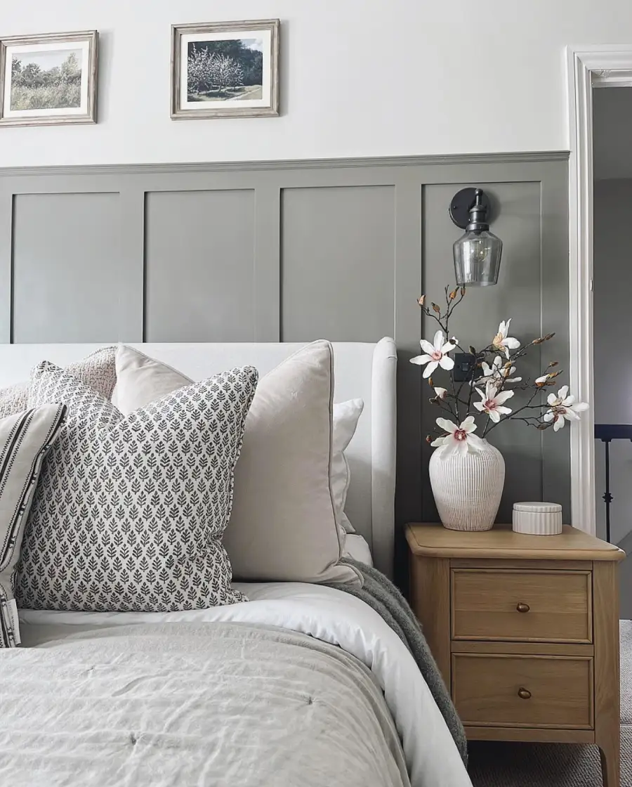 bedside table decor