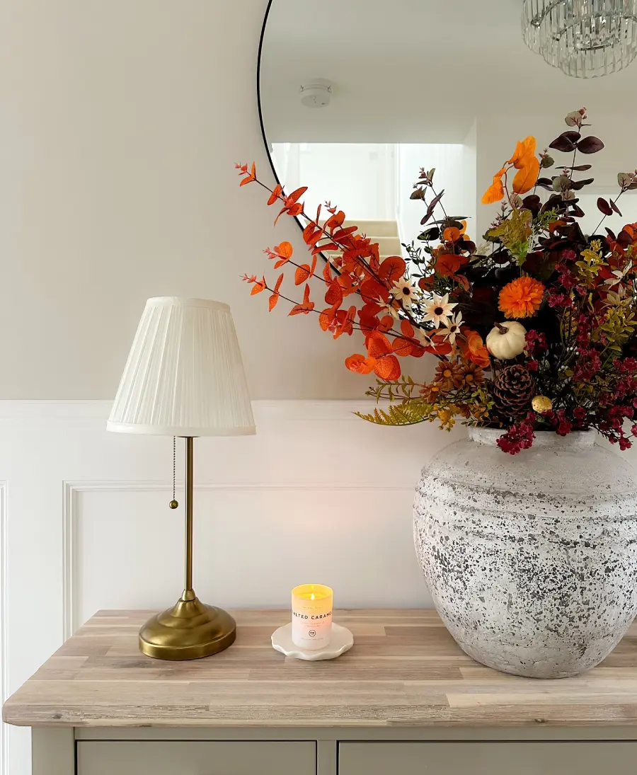 console table decor