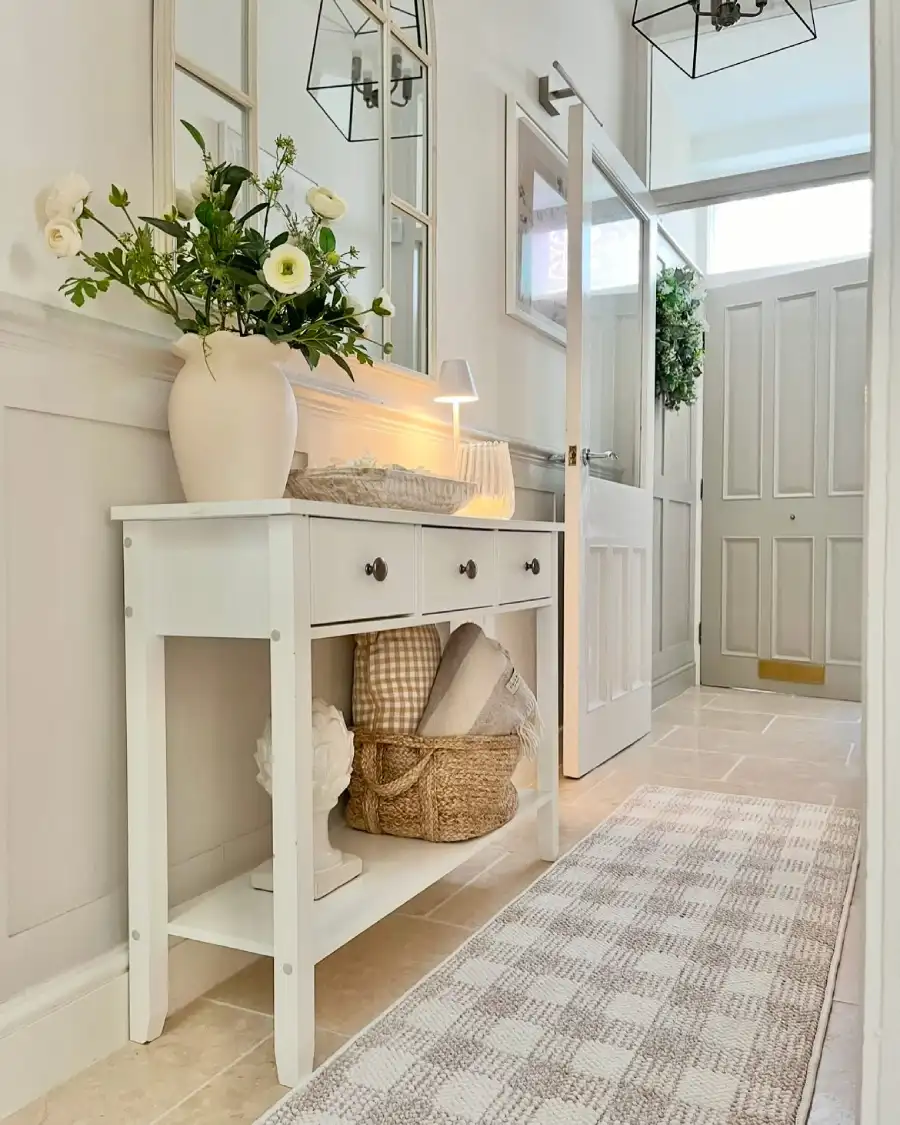 console table decor