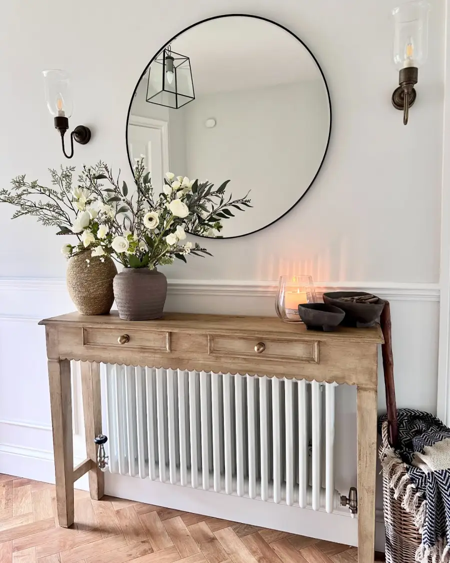 console table decor