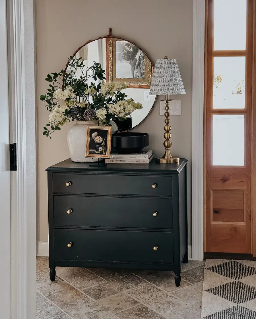 console table decor