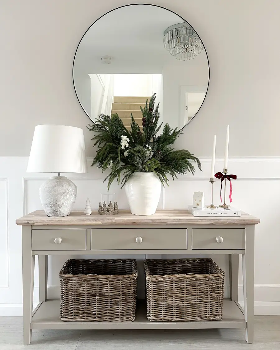 console table decor