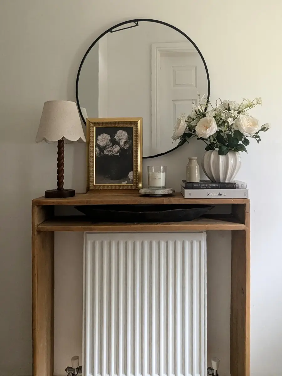 console table decor