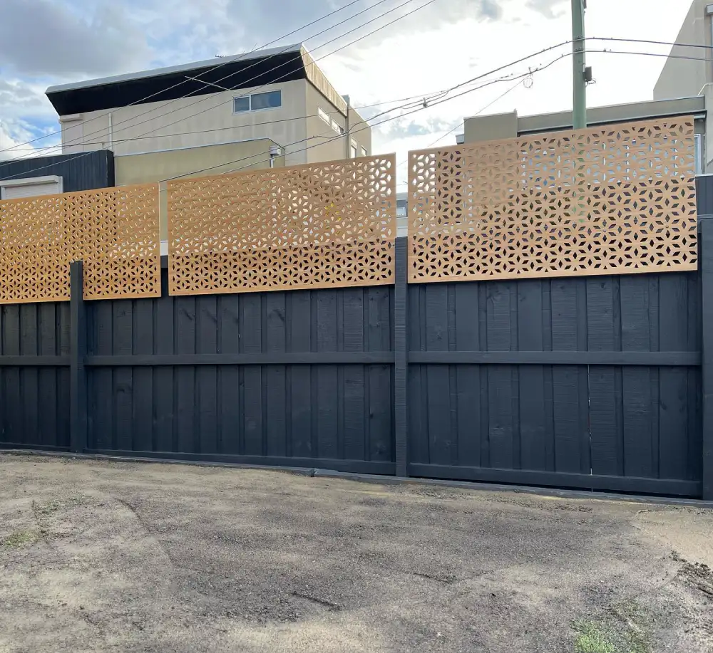 fence toppers