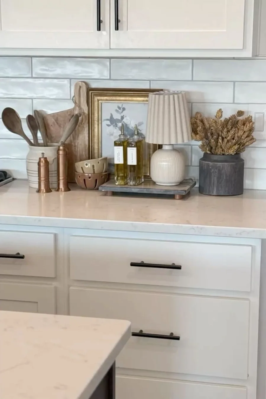 kitchen-counter-decor/