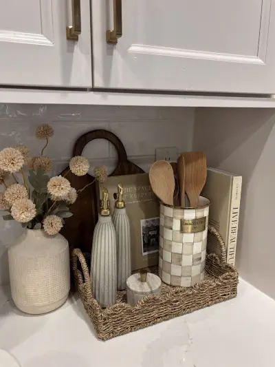 Modern Kitchen Counter Styling Tips for a Clean, Fresh, and Elegant Home Look