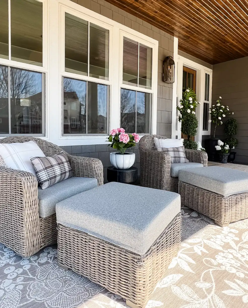 28+ Stunning Patio Ideas to Turn Your Outdoor Space Into a Dreamy Escape