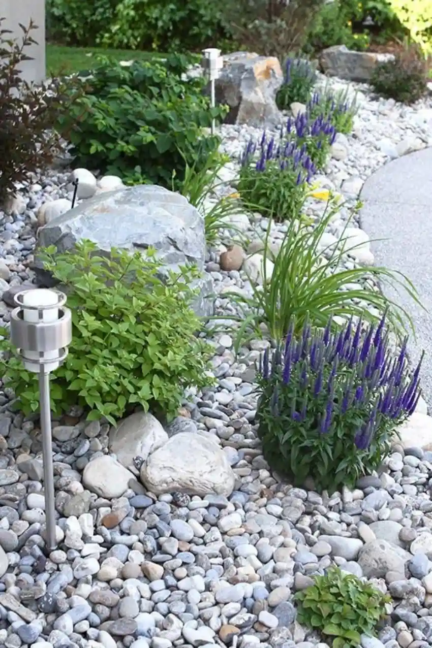 river rock landscaping ideas