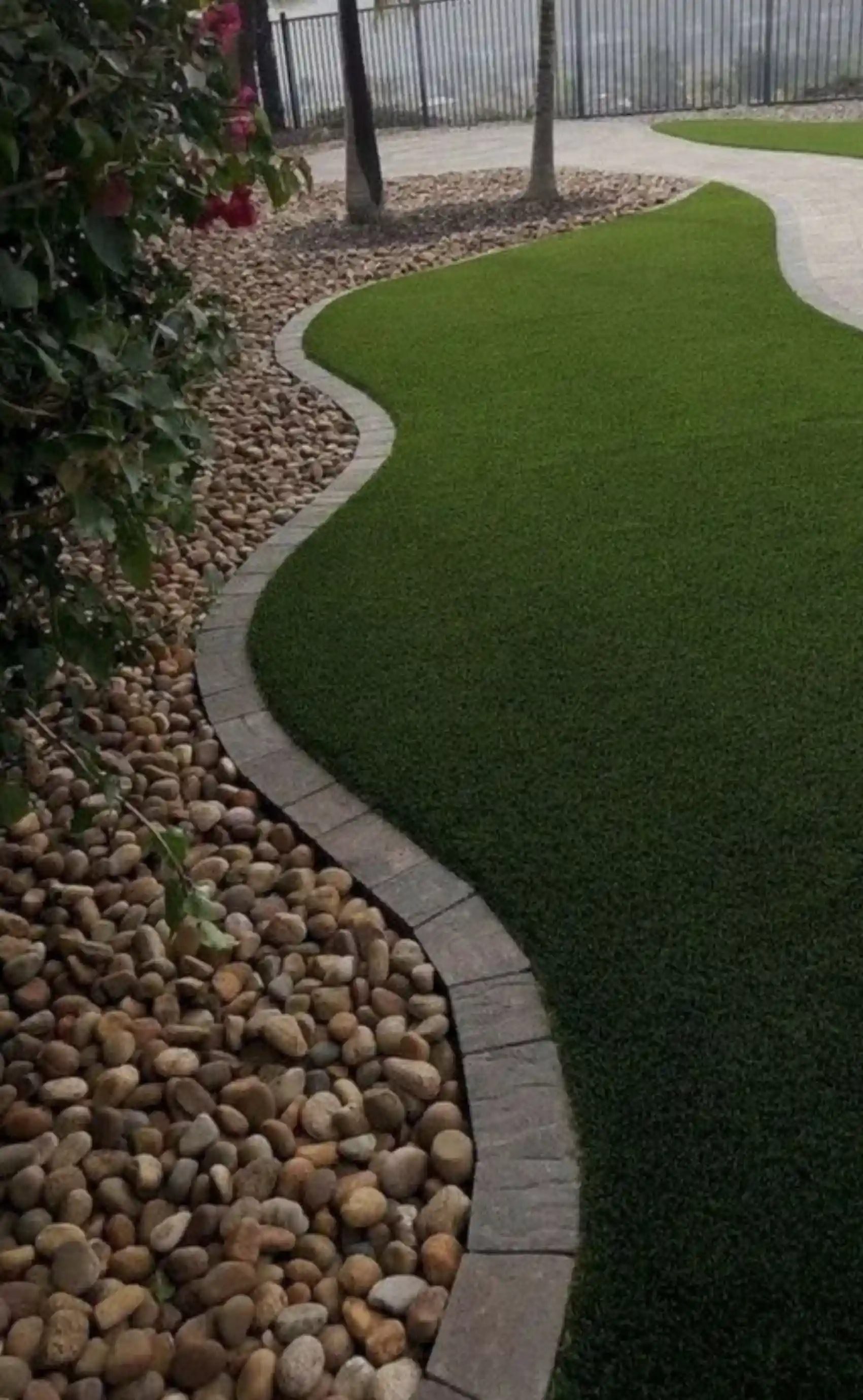 river rock landscaping ideas