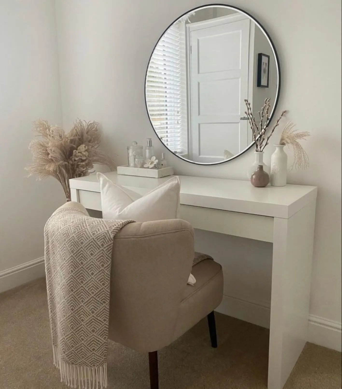 vanity ideas bedroom