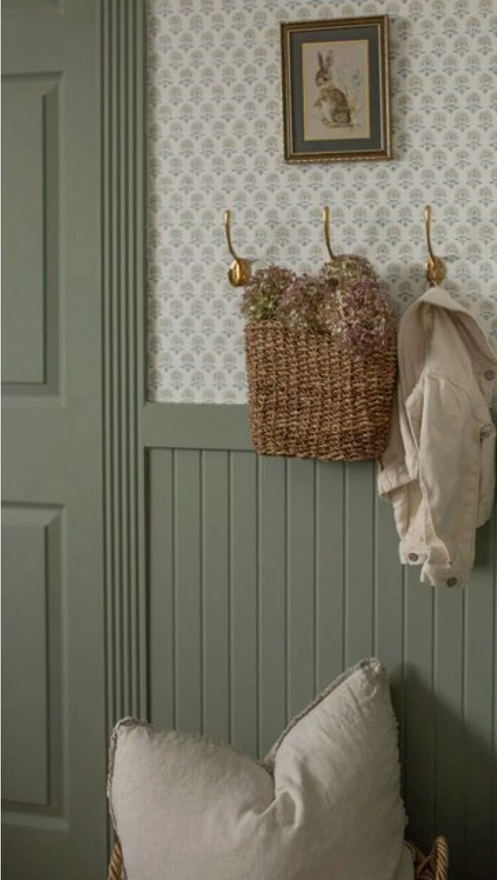 Cottage-Style Beadboard Charm